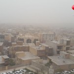 گرد وغبار شدیداز دقایقی پیش بازهم گیلانغرب را فراگرفت